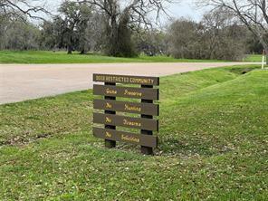 616 Pony Trail, Angleton, Texas image 7