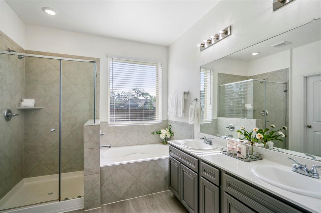 16070 Deer Pines Drive, Conroe, Texas image 19