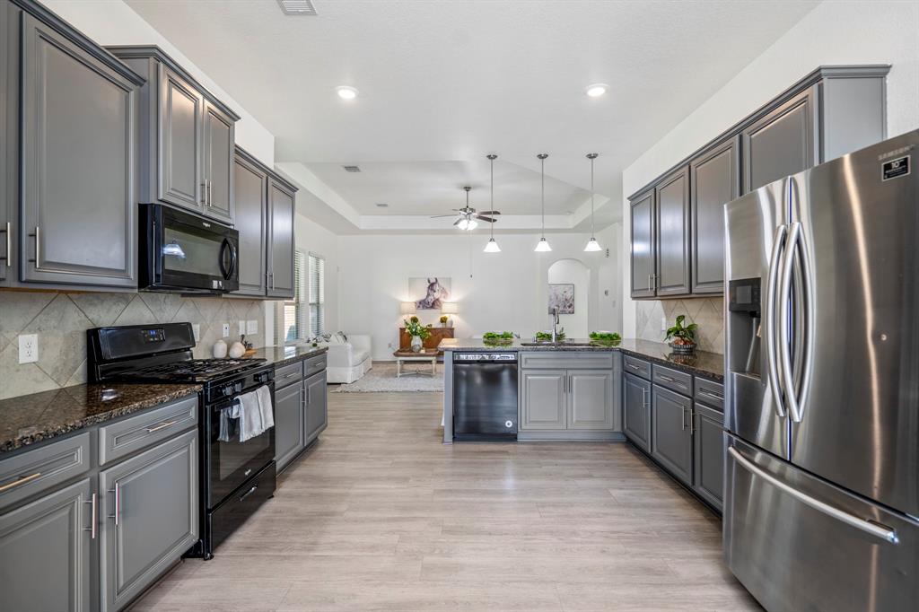 16070 Deer Pines Drive, Conroe, Texas image 13