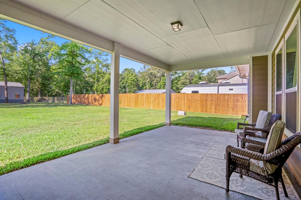 16070 Deer Pines Drive, Conroe, Texas image 32