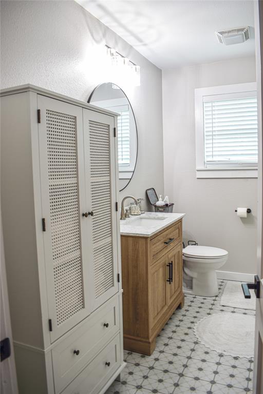 1104 Kessler Avenue, Schulenburg, Texas image 33