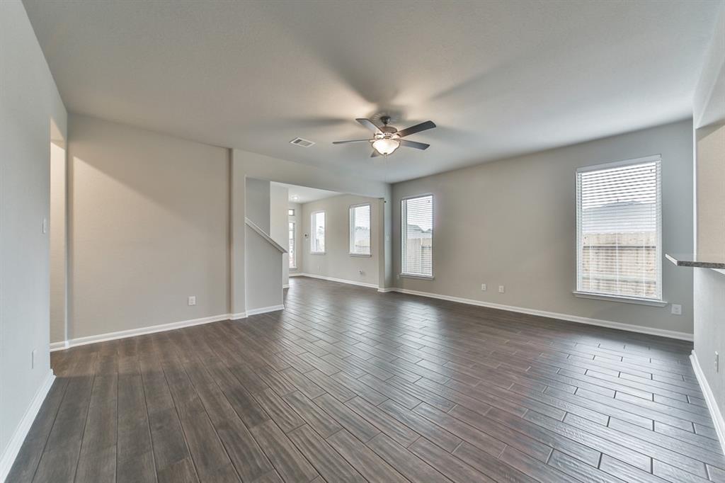 19568 Stripe Hill Bend