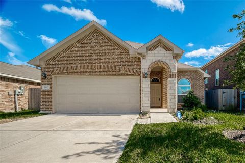 A home in Angleton