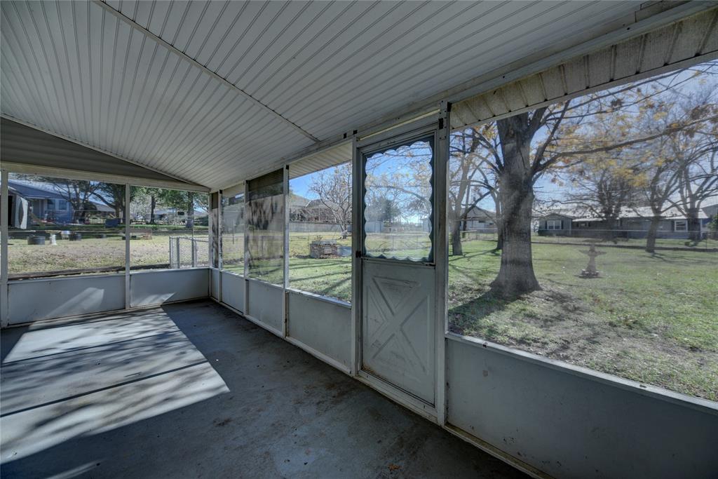 307 W Bryan Street, Brenham, Texas image 15