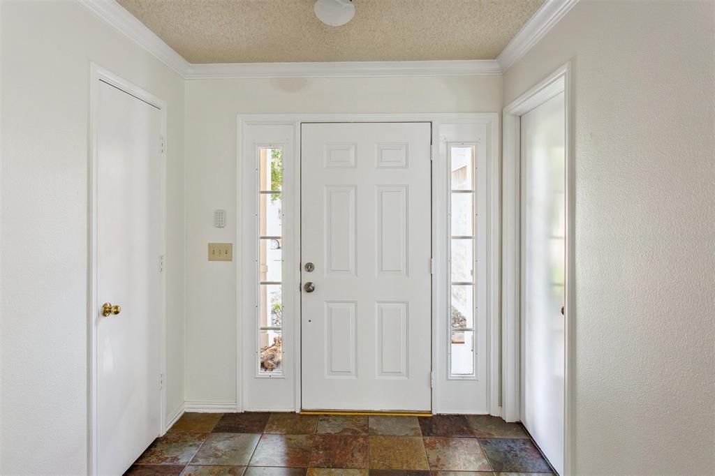 5815 Windsong Trail, Houston, Texas image 5