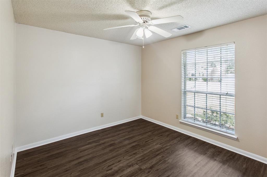 5815 Windsong Trail, Houston, Texas image 11