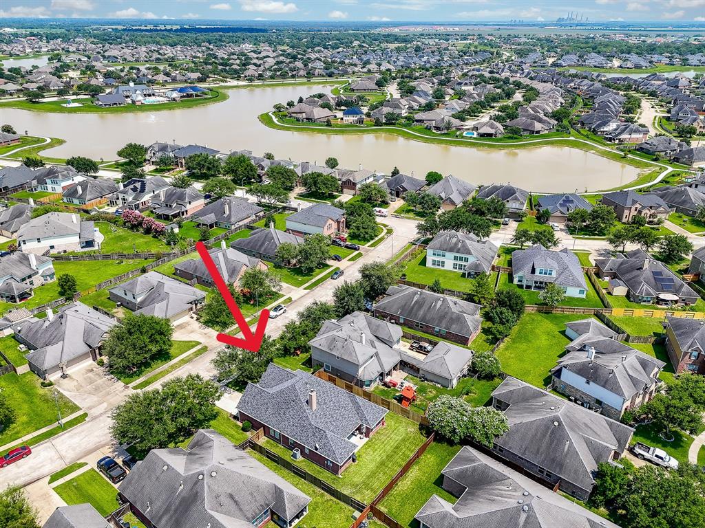 8910 Rocky Knoll Lane, Rosenberg, Texas image 33