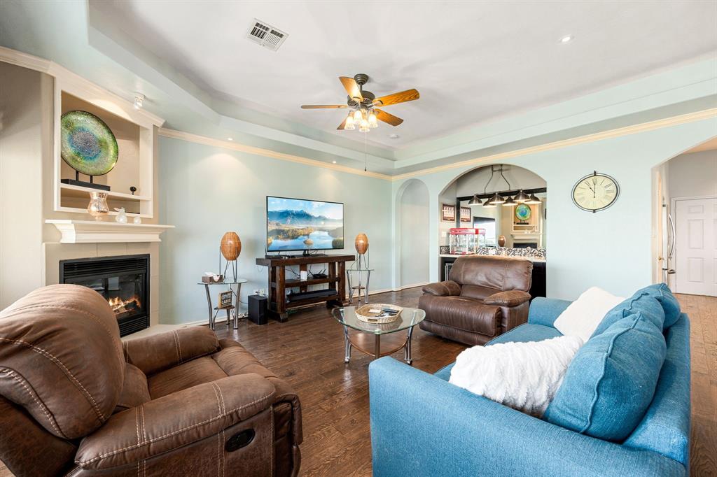 8 Regency Point, Conroe, Texas image 8