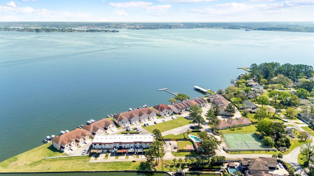 8 Regency Point, Conroe, Texas image 43