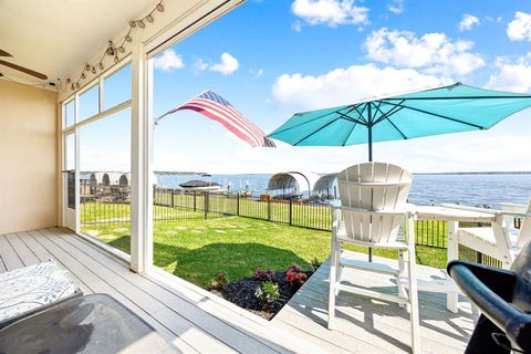 8 Regency Point Conroe TX 77356