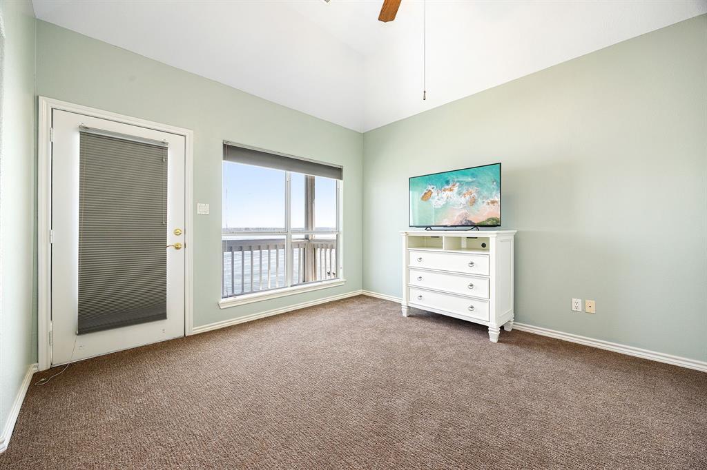 8 Regency Point, Conroe, Texas image 25