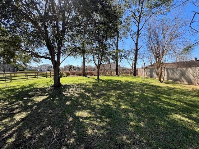 421 Countryside Drive, West Columbia, Texas image 18
