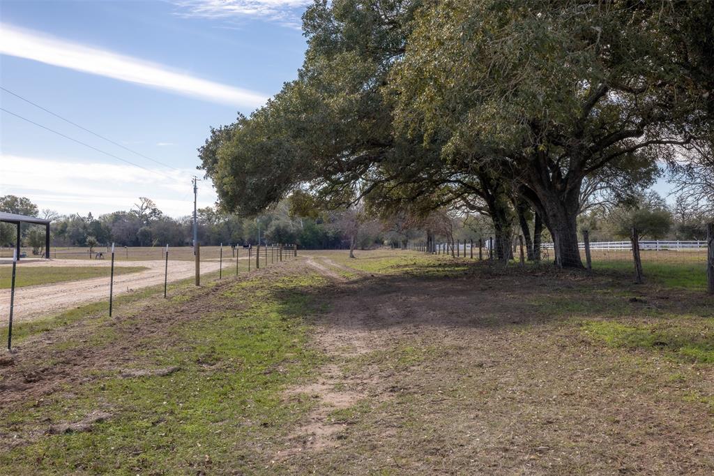 3712 Allen Road, Flatonia, Texas image 7