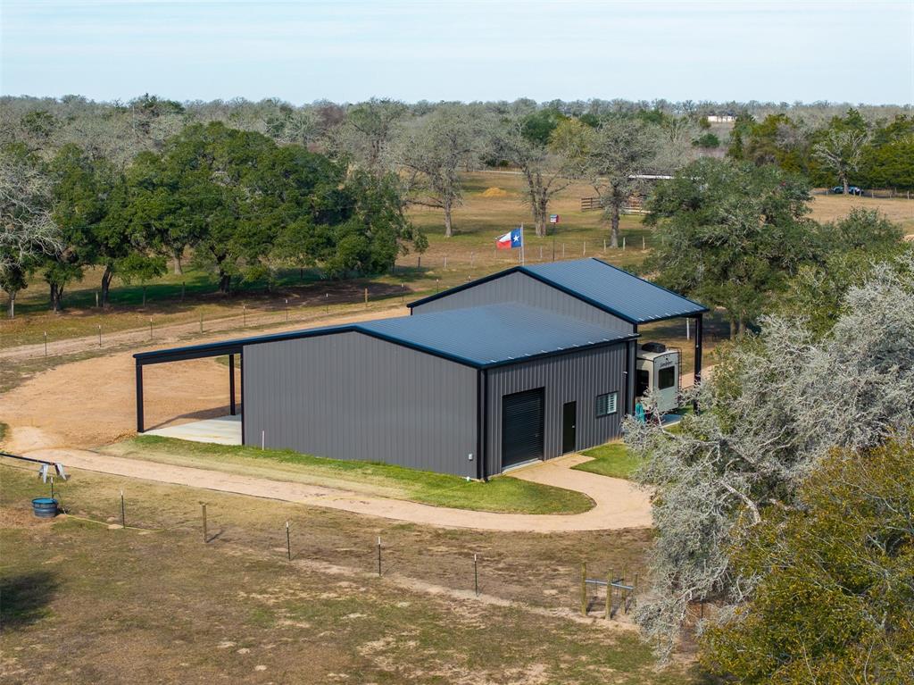 3712 Allen Road, Flatonia, Texas image 9