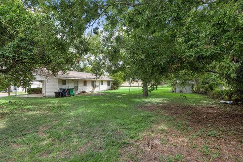 A home in Brenham