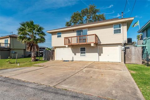 A home in Bayou Vista