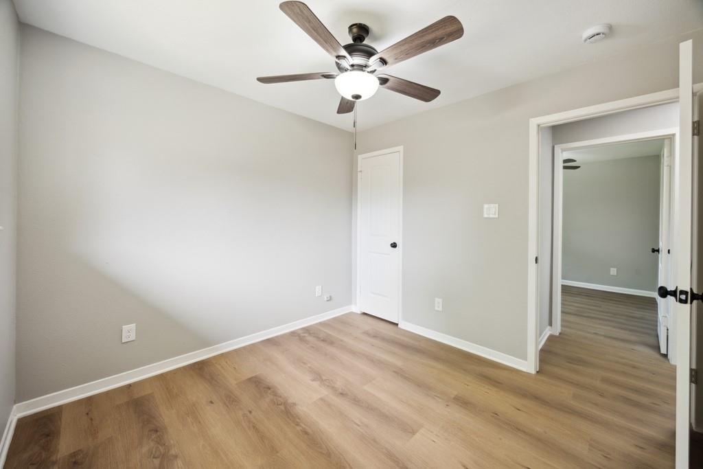 4442 Oak Shadows Drive, Houston, Texas image 12