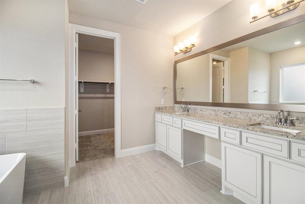 4307 Golden Ridge Circle, Manvel, Texas image 16
