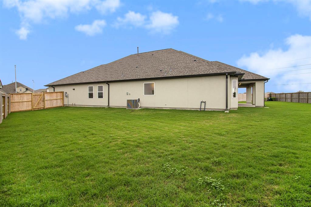 4307 Golden Ridge Circle, Manvel, Texas image 32