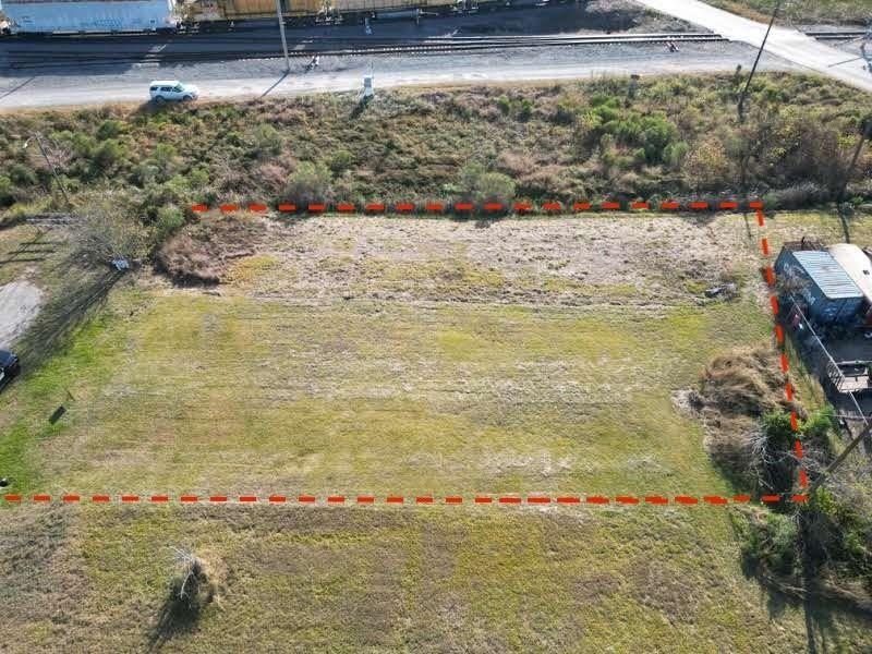 623 South Avenue G, Freeport, Texas image 2