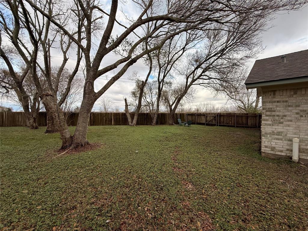 4700 Oyster Lane, Bay City, Texas image 23