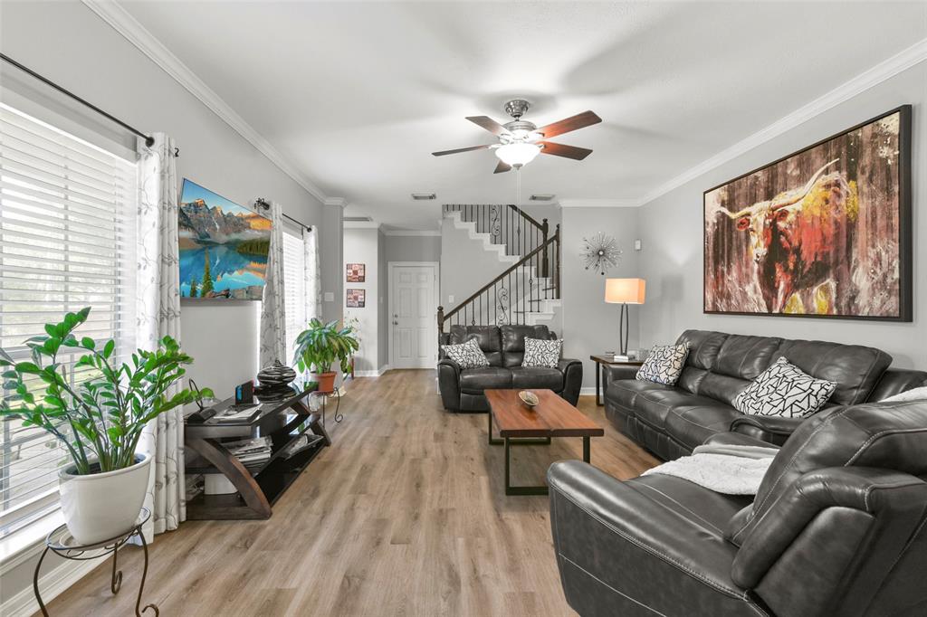 1110 Enclave Square, Houston, Texas image 10