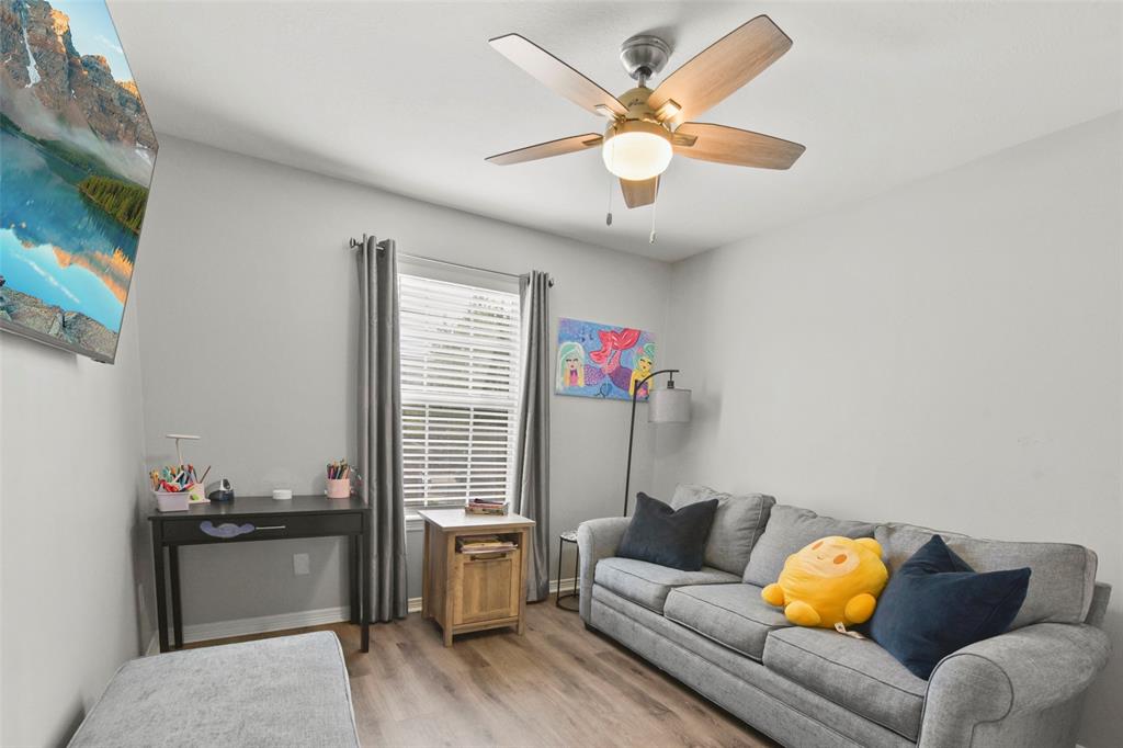 1110 Enclave Square, Houston, Texas image 32