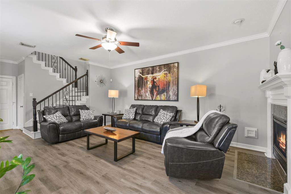 1110 Enclave Square, Houston, Texas image 9