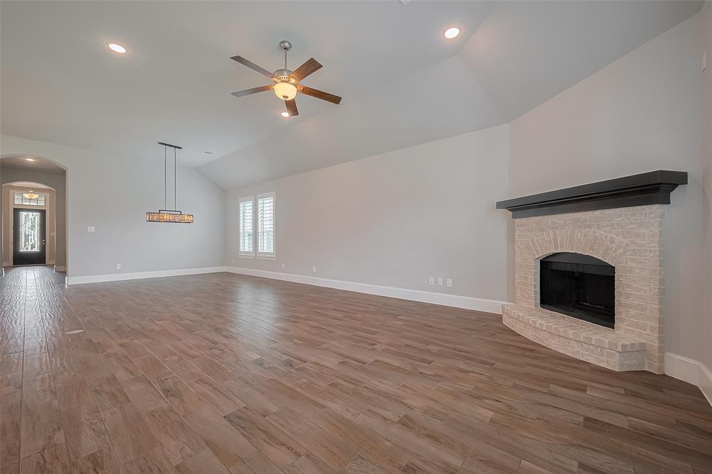2206 Umber Oaks Lane, Brookshire, Texas image 8