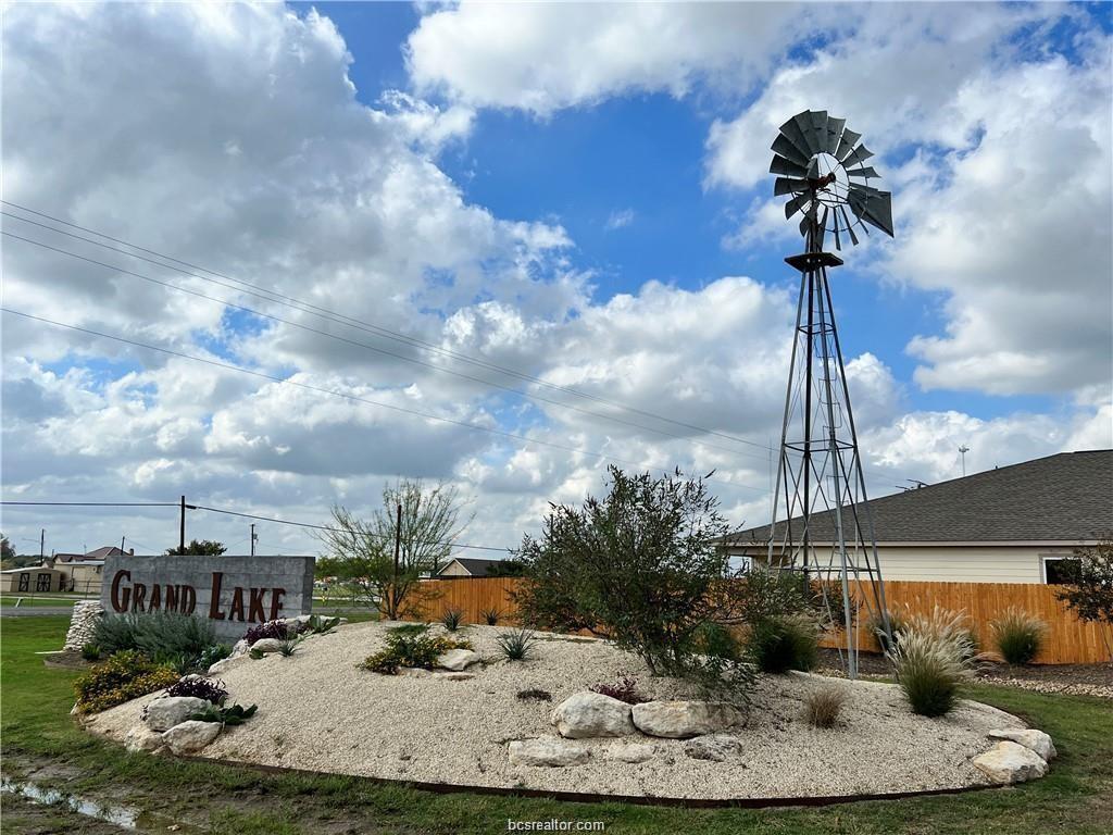 136 Turnrow Cove, Snook, Texas image 17