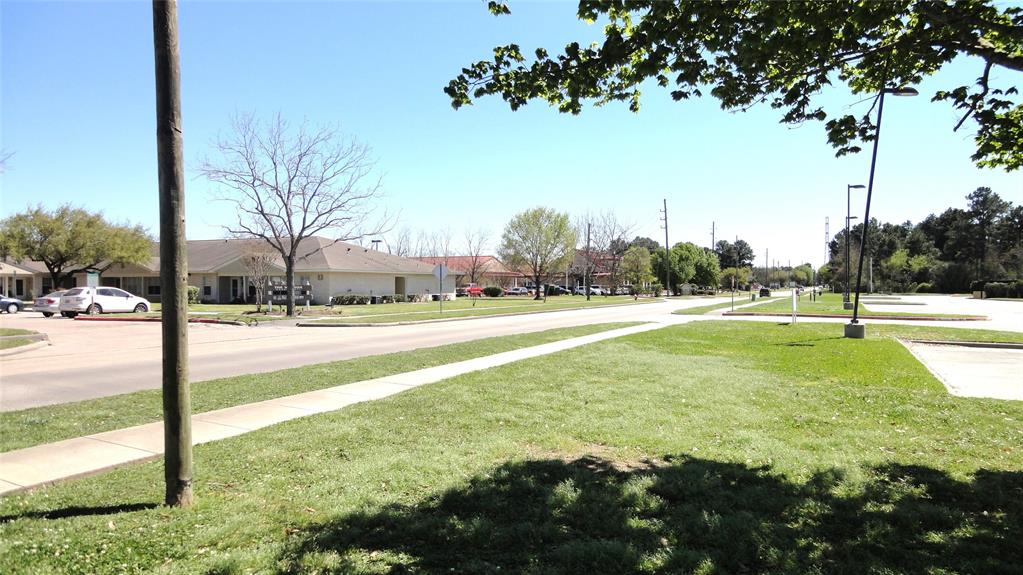 1835 S Cherry Street, Tomball, Texas image 13