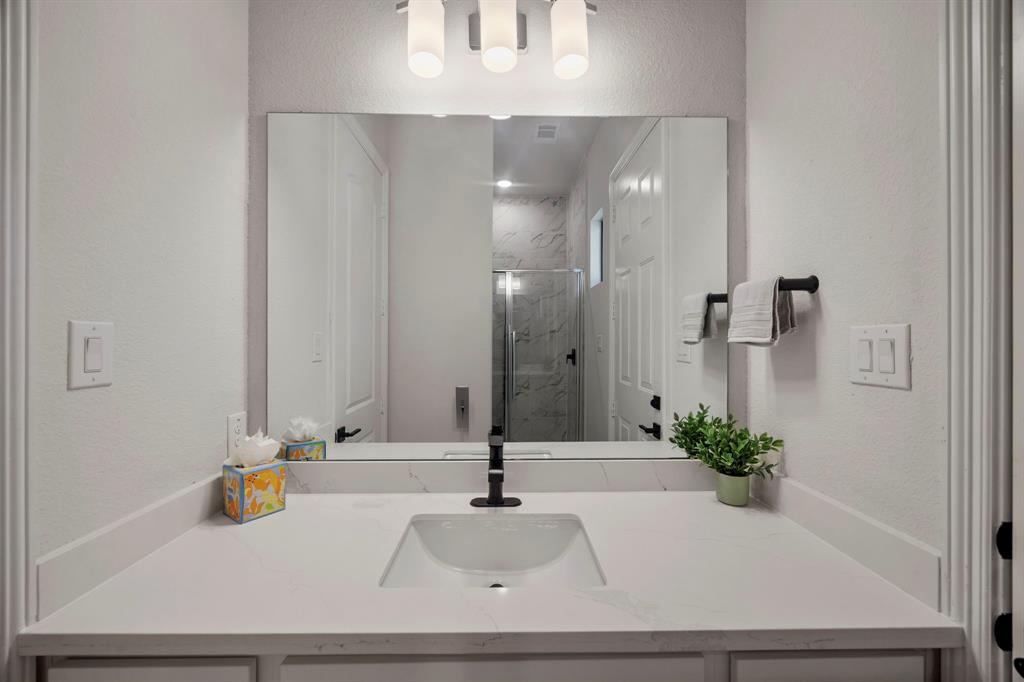 10544 Scarce Chaser Street, Conroe, Texas image 18