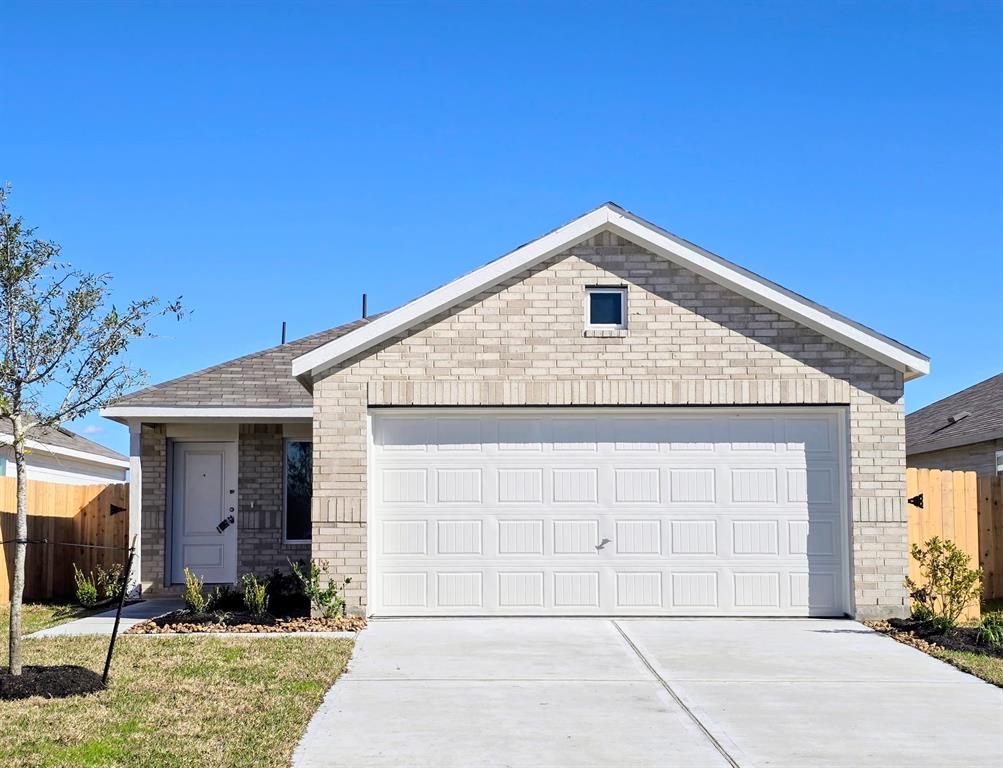 1723 Green Warbler Lane, Crosby, Texas image 7