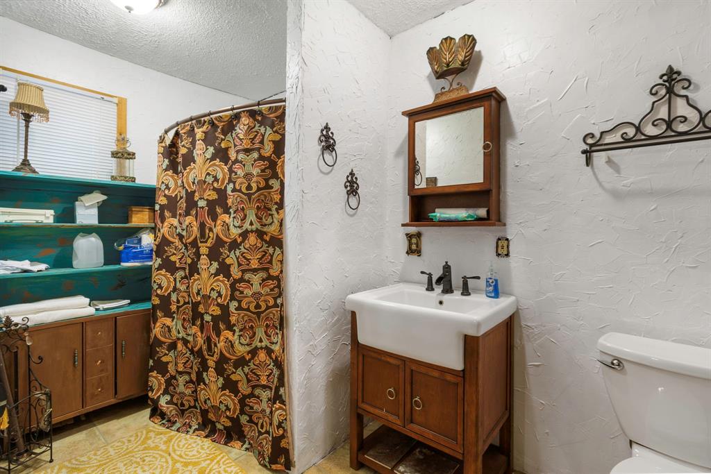 1857 Pr 1195, Midway, Texas image 18