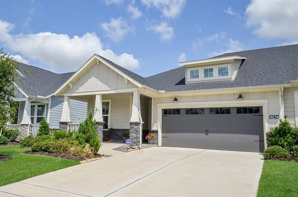 18234 Shoreline Vista Lane, Cypress, Texas image 2