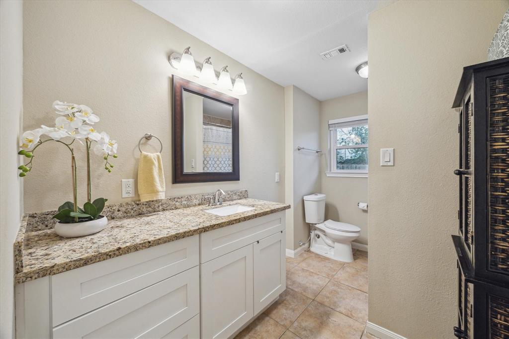 101 Royal Court, Friendswood, Texas image 22