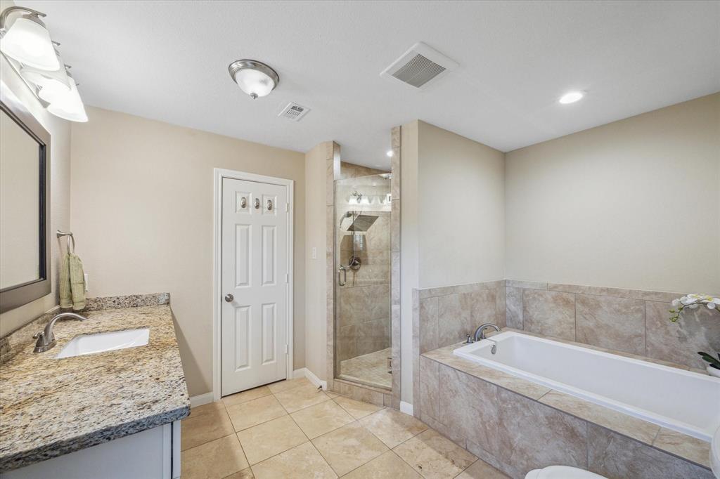 101 Royal Court, Friendswood, Texas image 18