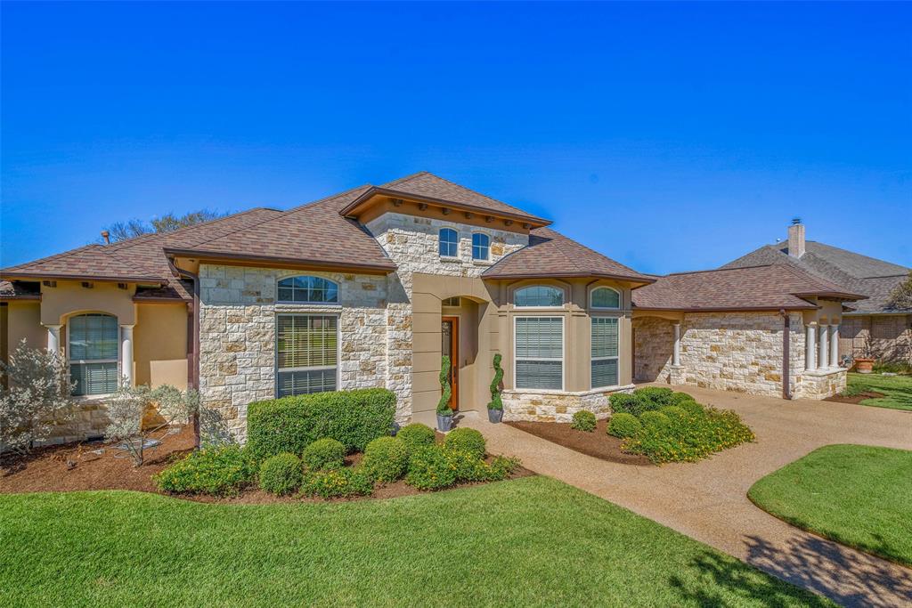 3707 Park Meadow Lane, Bryan, Texas image 2