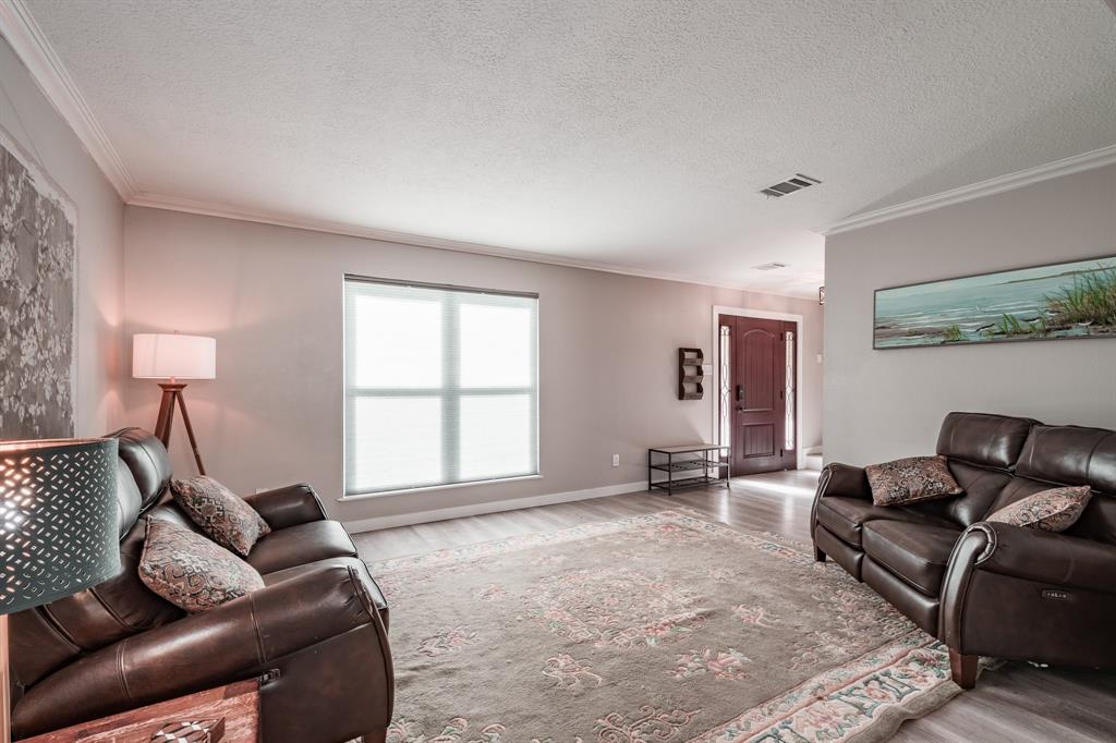 3715 Ember Spring Drive, Kingwood, Texas image 3