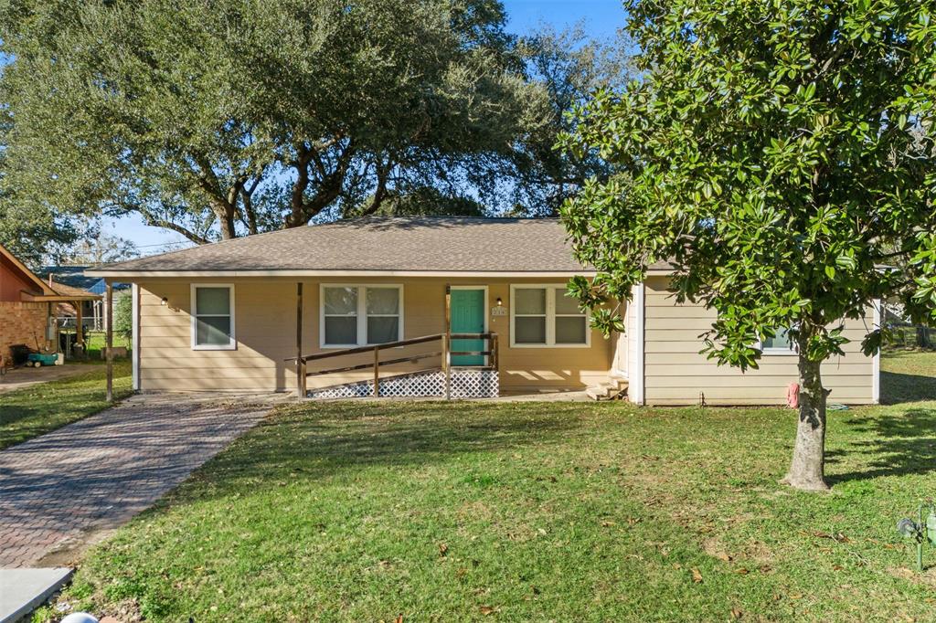 216 Southmore Street, Tomball, Texas image 1