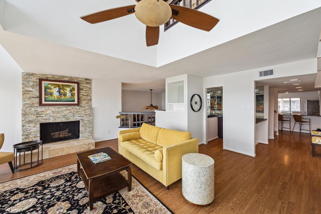 Photo 11 of 29 of 2814 Lighthouse Drive townhome