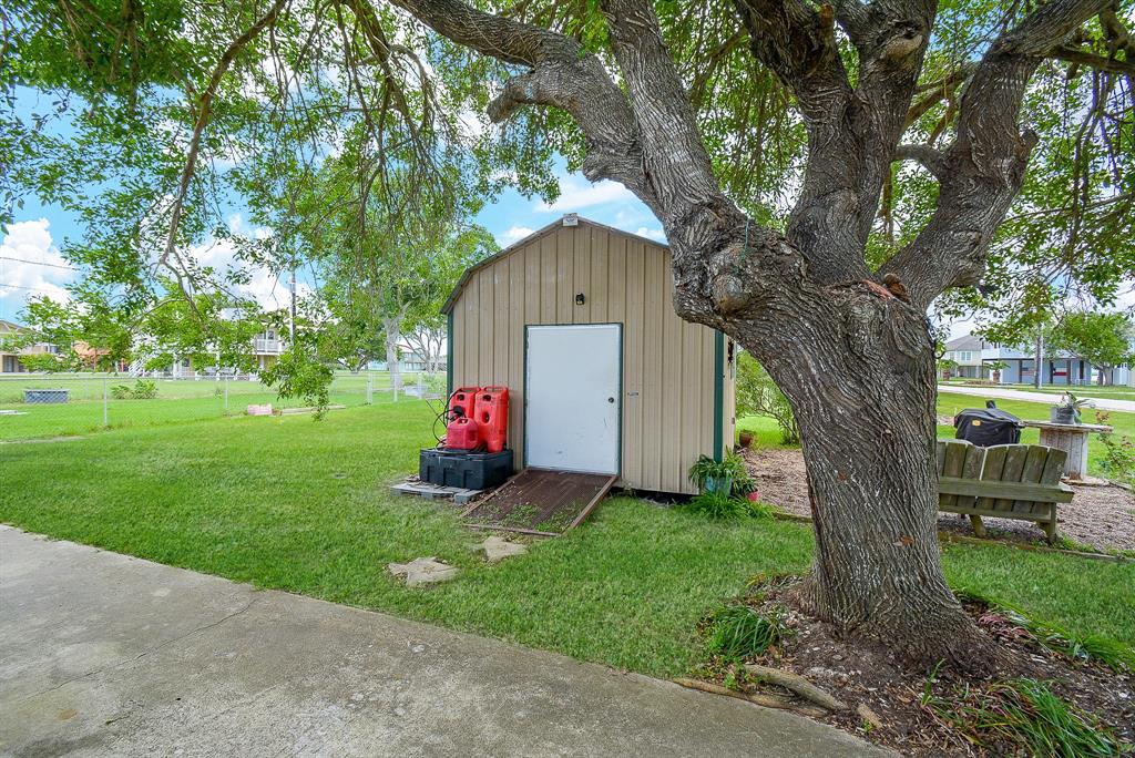 1495 W Bayshore Drive, Palacios, Texas image 45