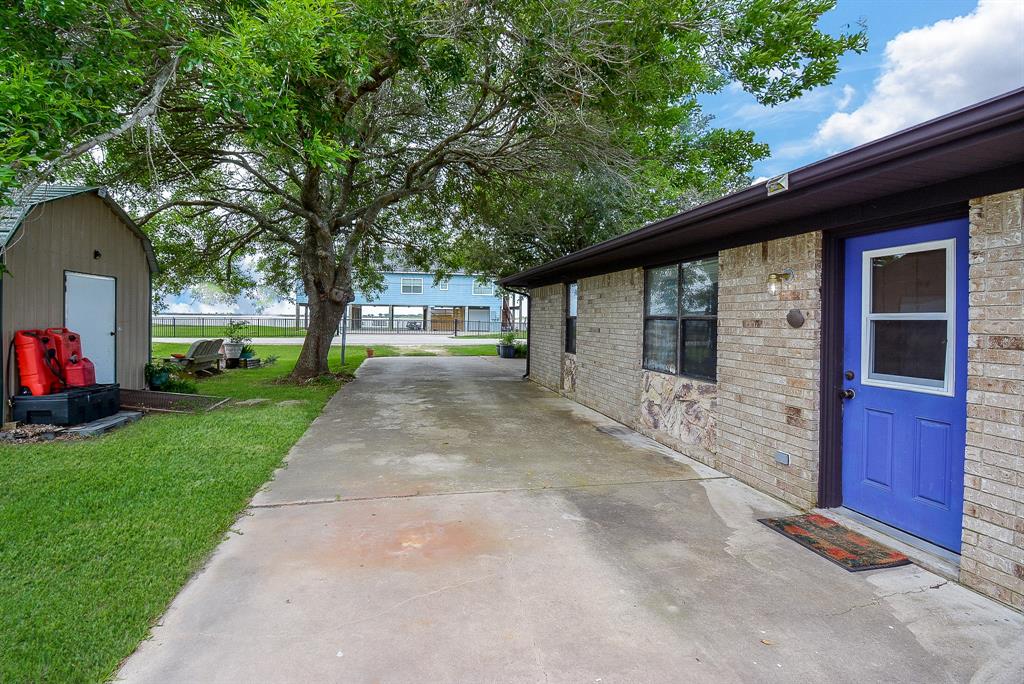 1495 W Bayshore Drive, Palacios, Texas image 10