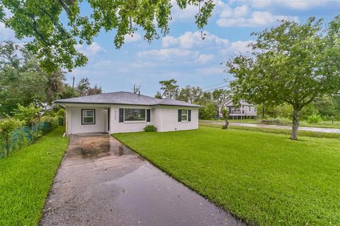 A home in Hitchcock