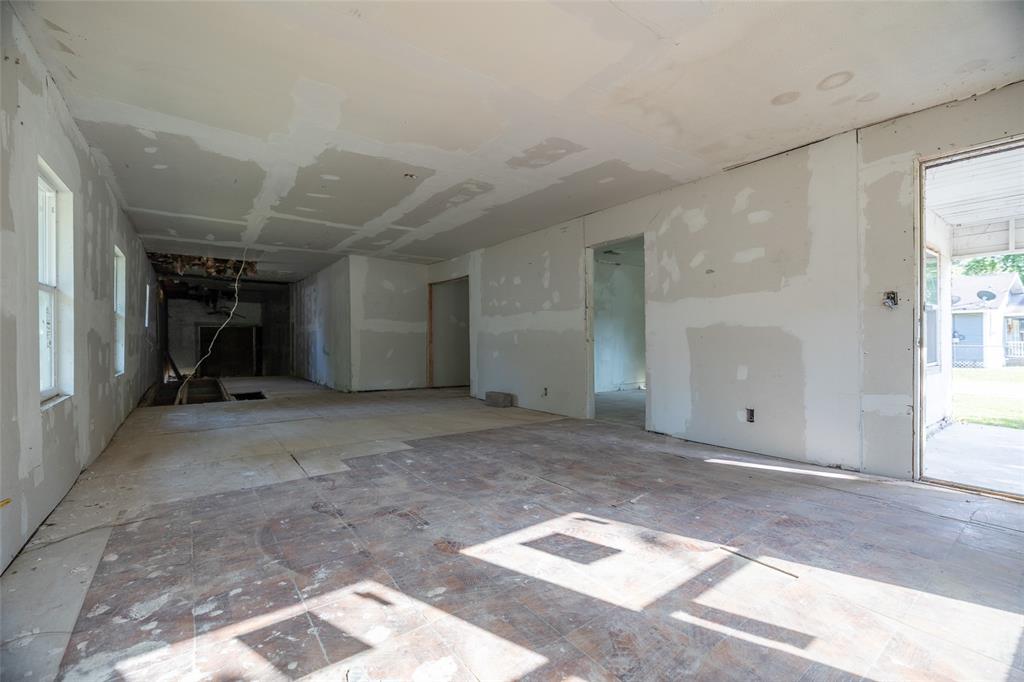 1112 N Blair Avenue, Cleveland, Texas image 8