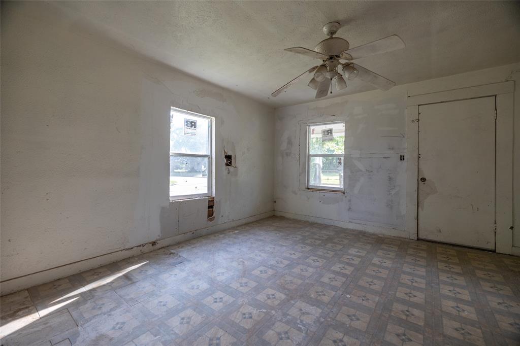 1112 N Blair Avenue, Cleveland, Texas image 11