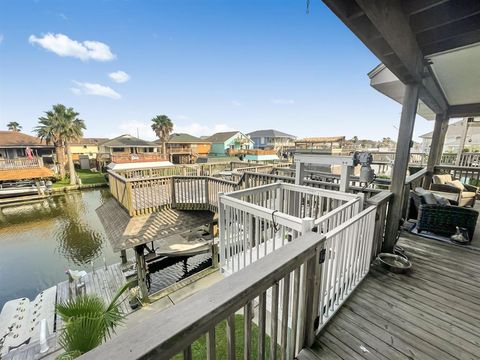 A home in Bayou Vista