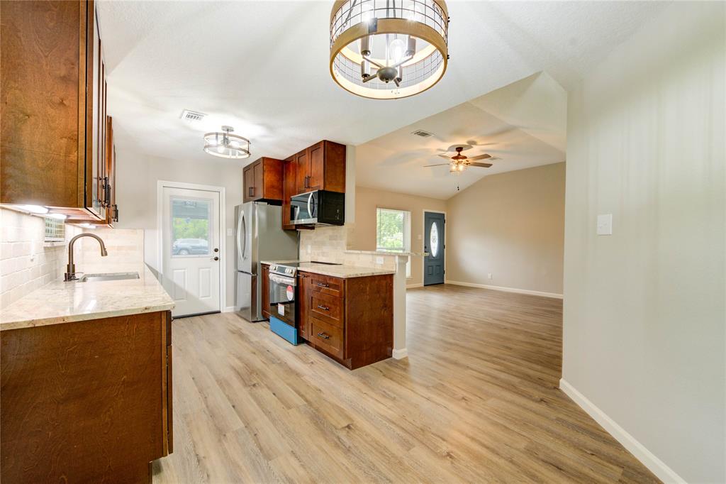 2525 29th Avenue, Texas City, Texas image 14