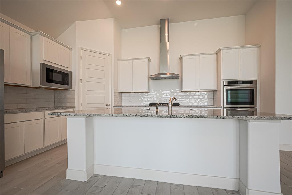 13415 Golden Islei Drive, Texas City, Texas image 4