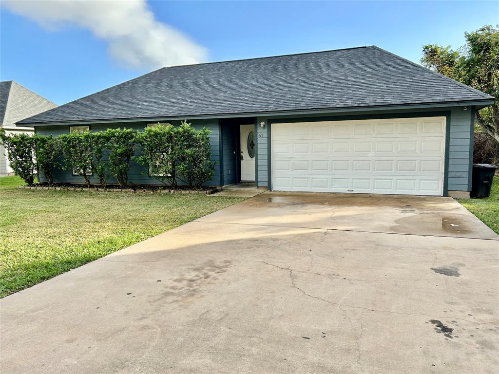 61 S Blunck Road, Lake Jackson, Texas image 1